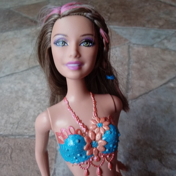 Fairy Princess Mermaid Brunette Barbie Doll - Picture 2 of 7